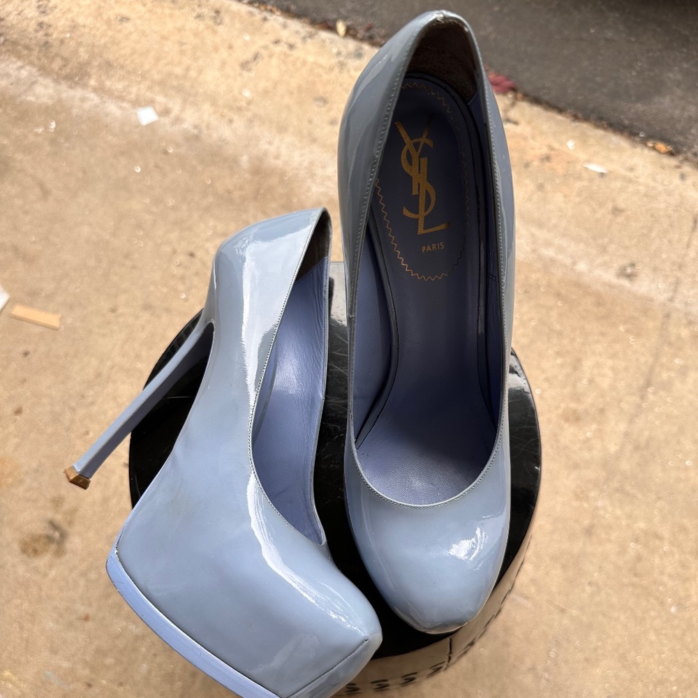 Yves Saint Laurent Heels